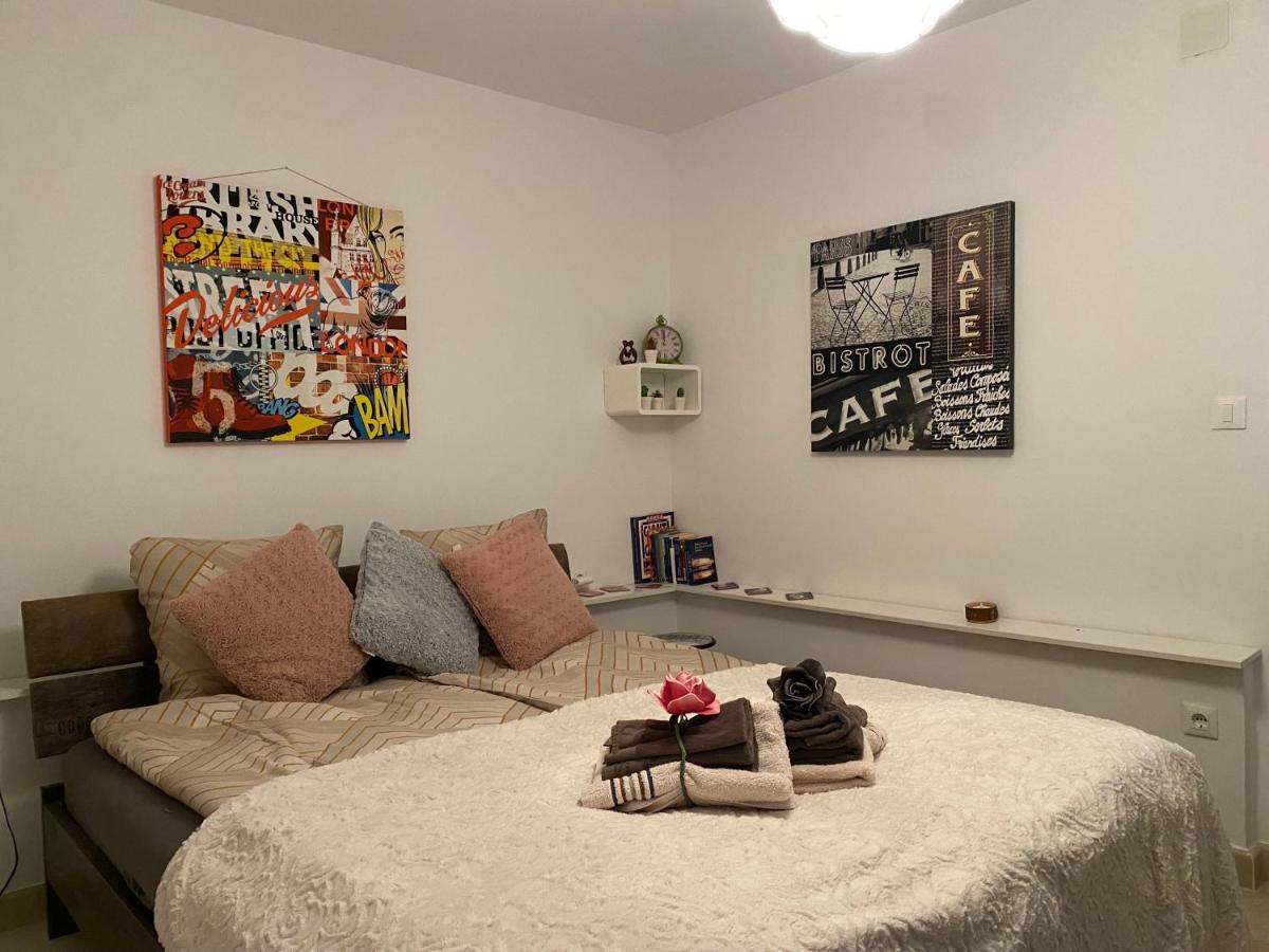 Apartment Paris نجيفيش المظهر الخارجي الصورة